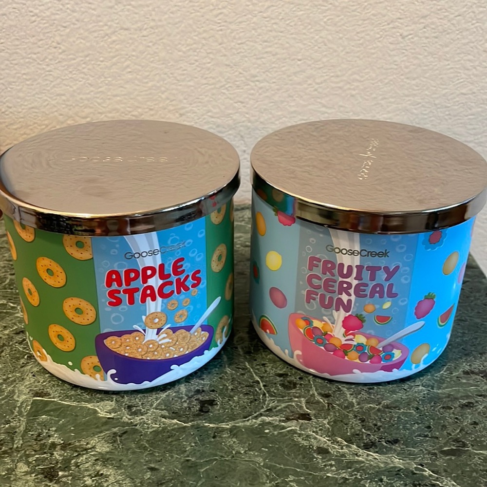 GOOSE CREEK SET OF APPLE 🍎 STACKS AND FRUITY CEREAL FUN CANDLES NWT!
